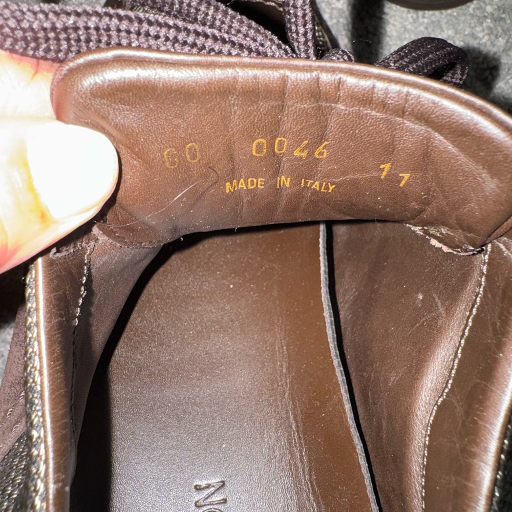 Louis Vuitton Brown Checkered Lace-Up Sneakers. Never Worn - Picture 2 of 5